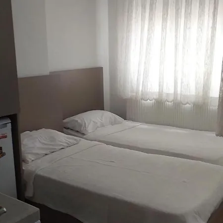 Apartment Koepruebasi Aile *