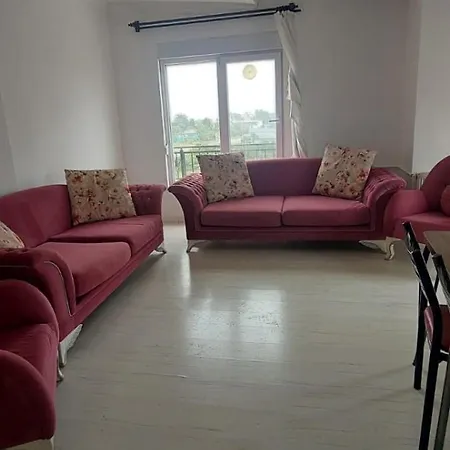 Koepruebasi Aile Apartment *