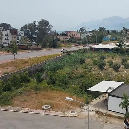 Apartment Koepruebasi Aile