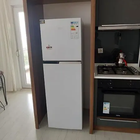 Apartment Koepruebasi Aile *